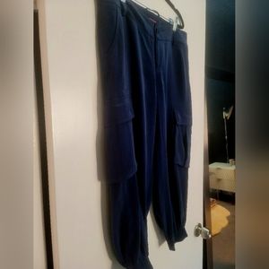 Alice + Olivia cargo joggers